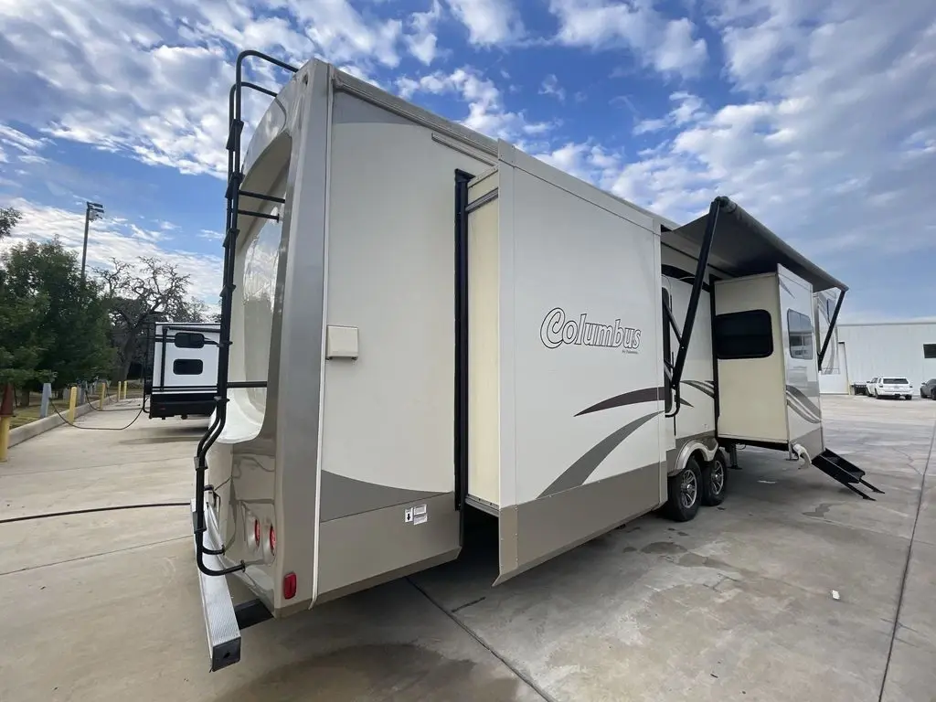 2018 Palomino COLUMBUS