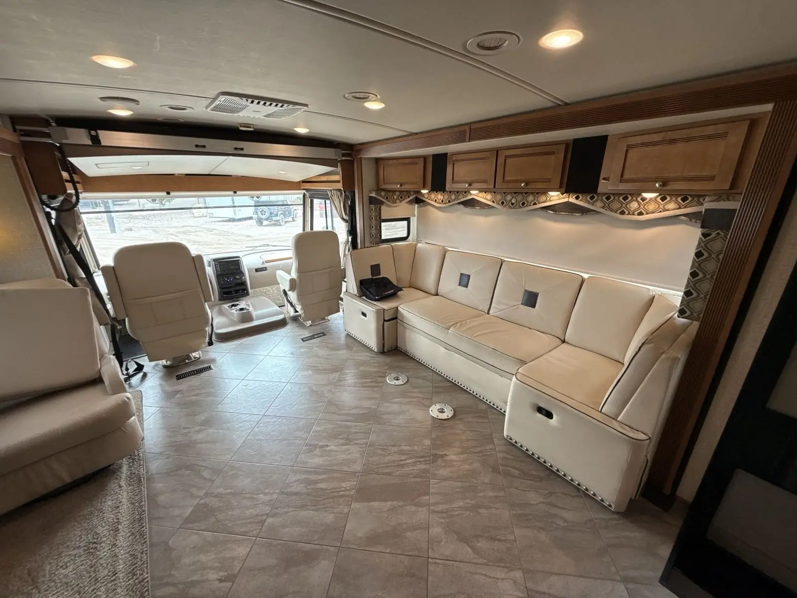 2018 Winnebago Sightseer