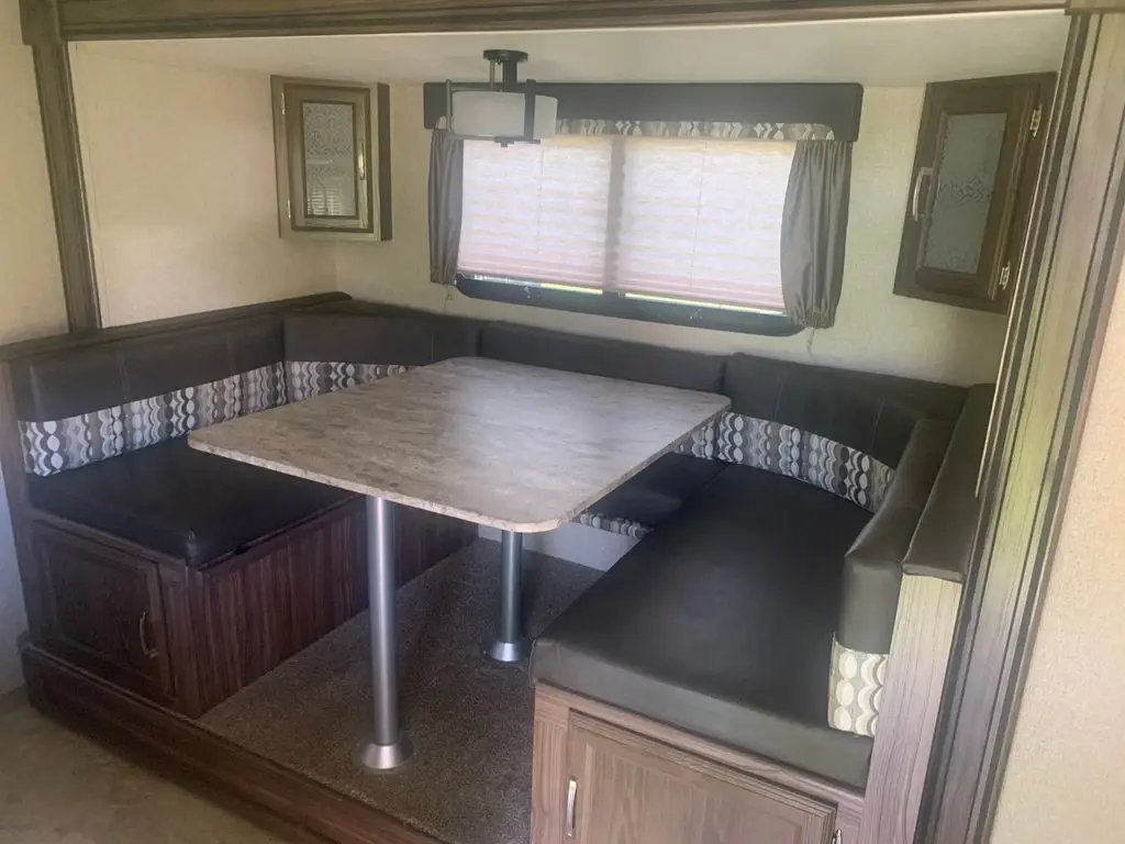 2019 Coachmen Apex Ultra-Lite Travel Trailer