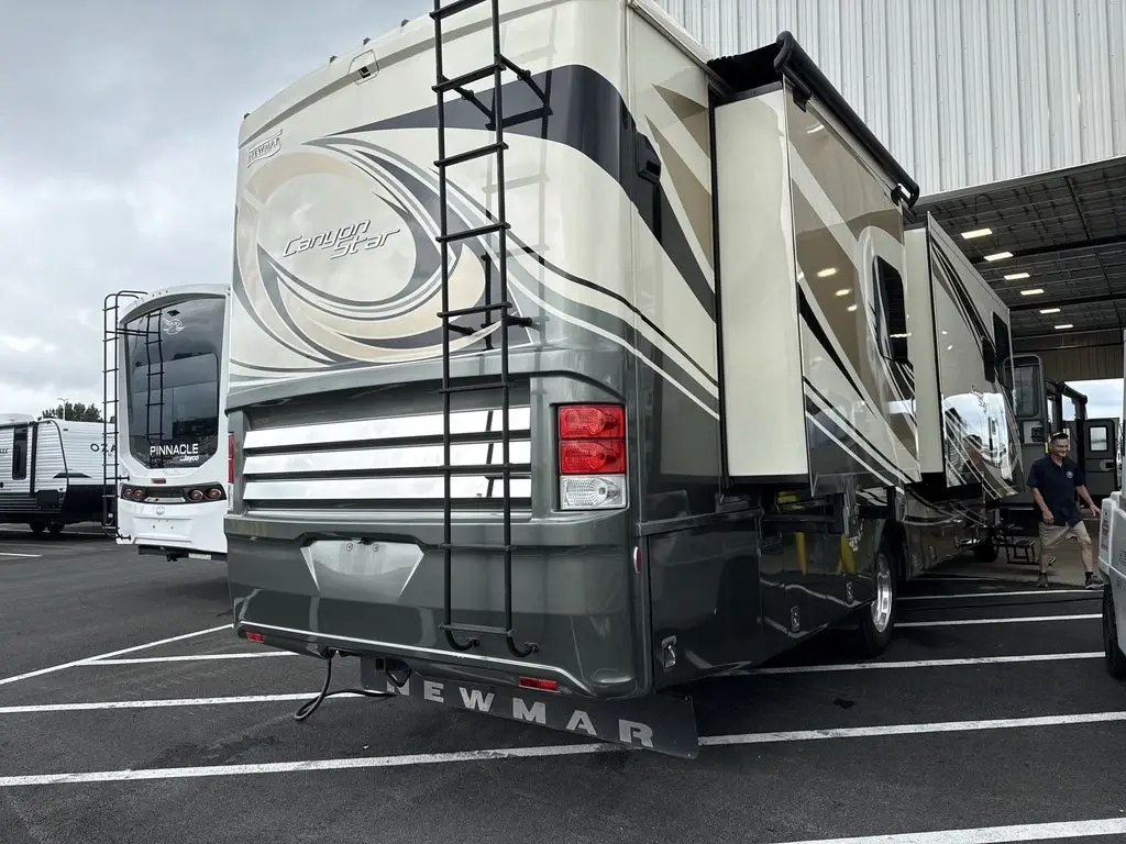 2019 Newmar Canyon Star