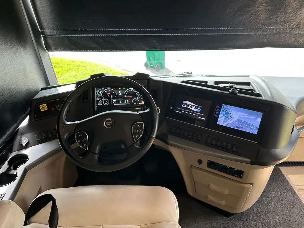 2019 Newmar New Aire Class A Motorhome