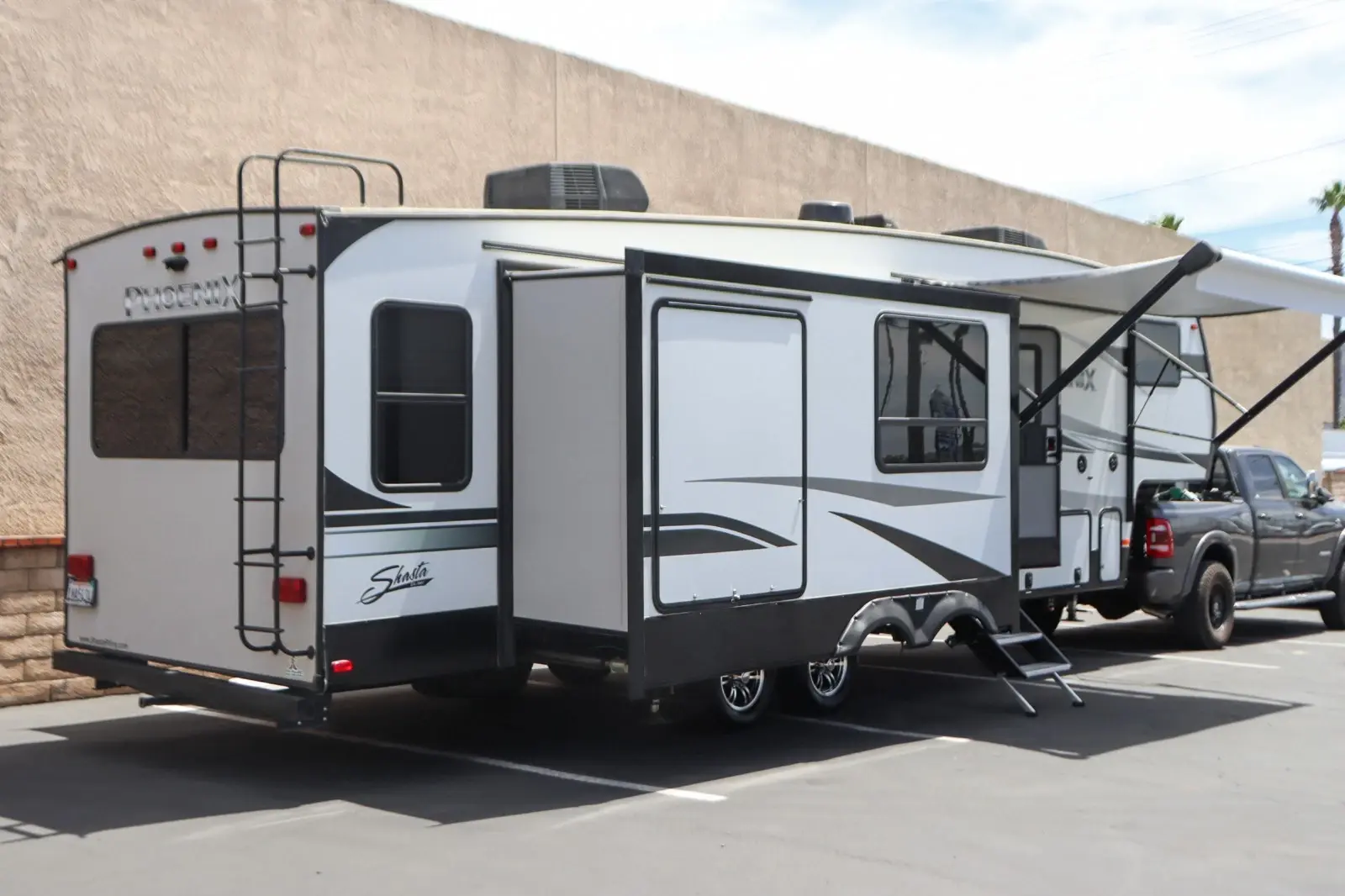 2019 Forest River Shasta Phoenix 285RLS