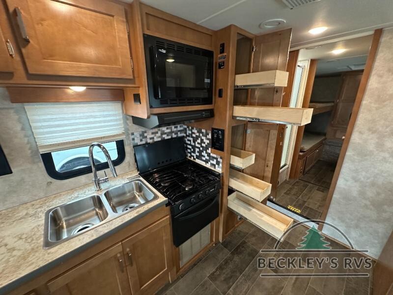 2019 Winnebago Minnie Winnie Motorized Class C