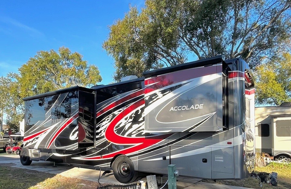 2020 Entegra ACCOLADE 37L SUPER C