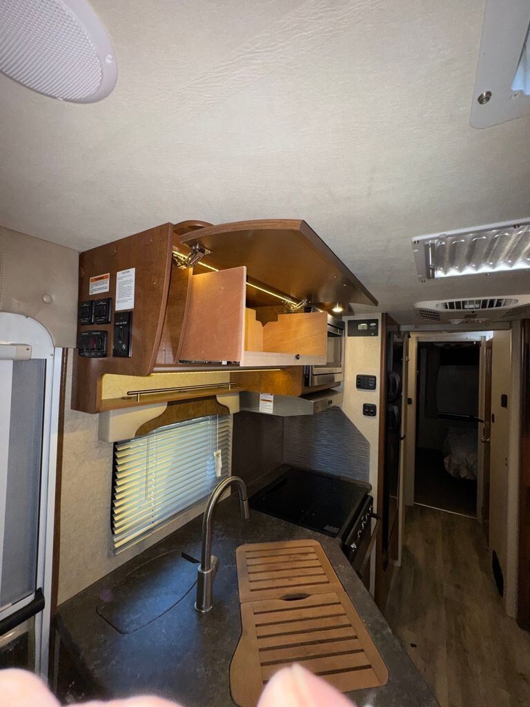 2020 Lance Travel Trailer Travel Trailer