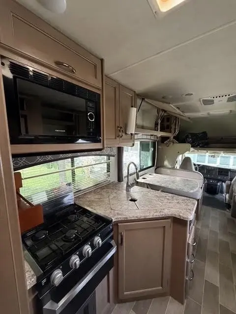 2020 Thor Motor Coach Chateau Motorized Class C