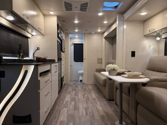 2020 Tiffin Motorhomes Wayfarer Motorized Class C