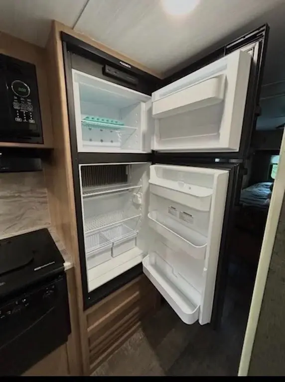 2020 Winnebago Minnie Travel Trailer