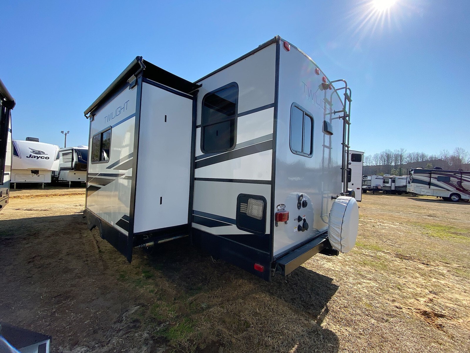 2021 Cruiser RV Twilight Signature