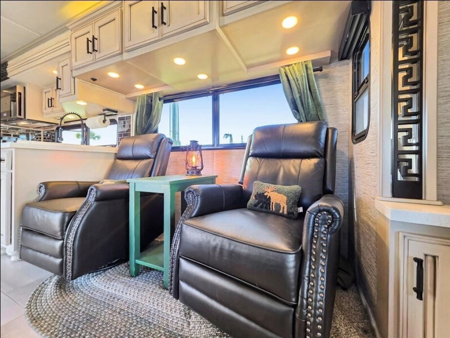 2021 Newmar Superstar Motorized Class C