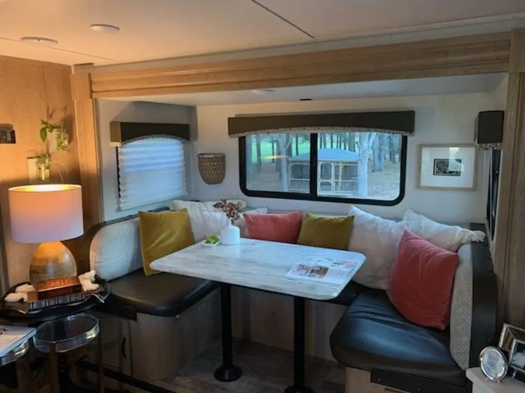 2021 Winnebago Minnie Travel Trailer