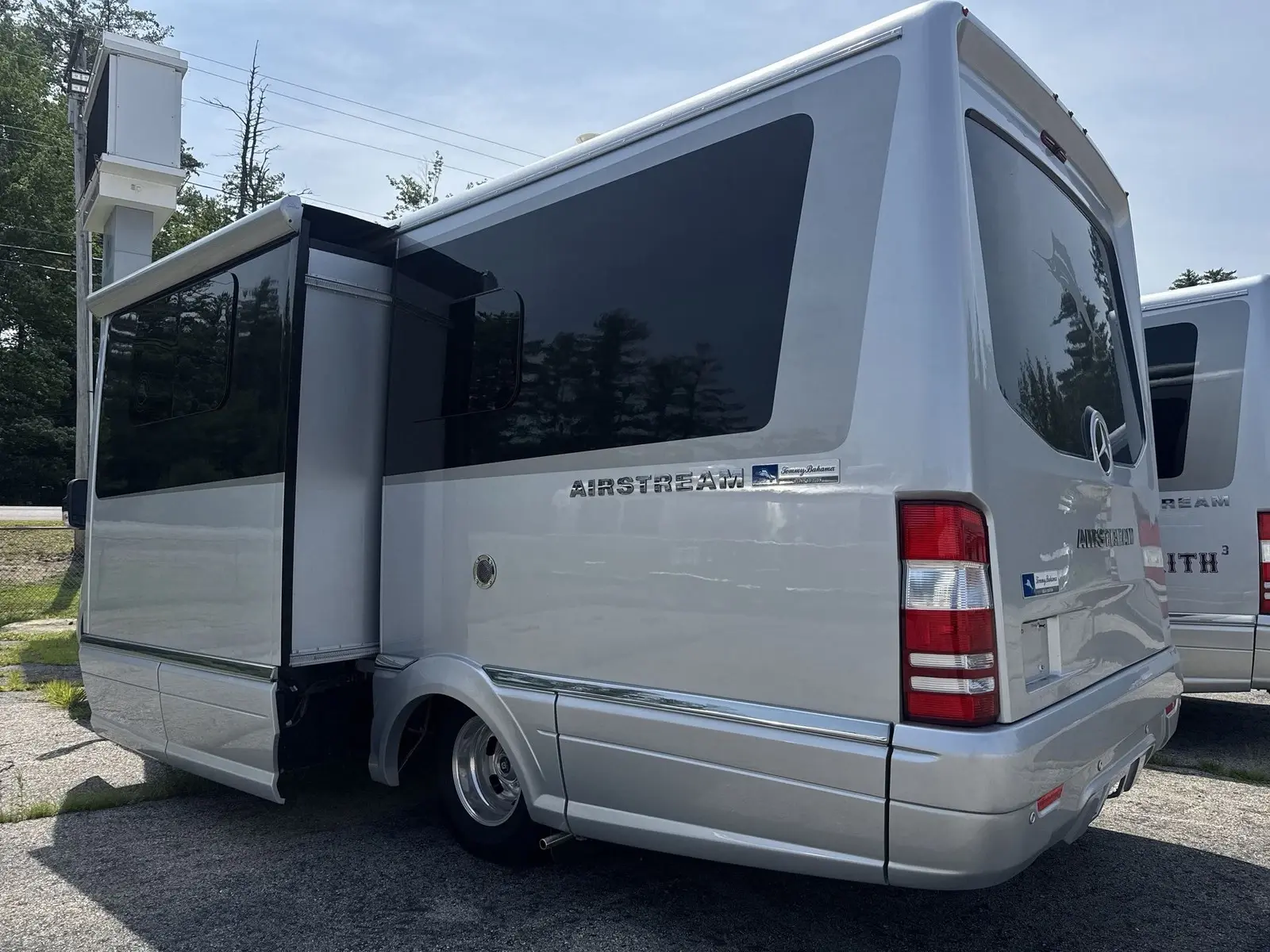 2022 Airstream Atlas Murphy Suite