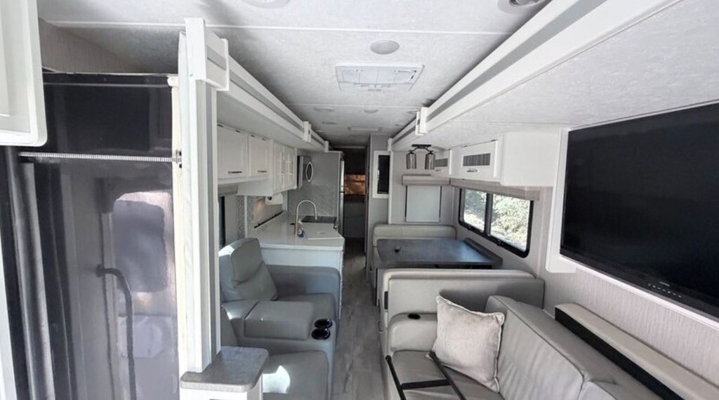 2022 Coachmen Encore Motorized Class A