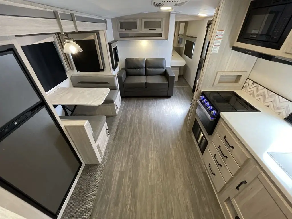 2022 Cruiser RV Twilight Signature