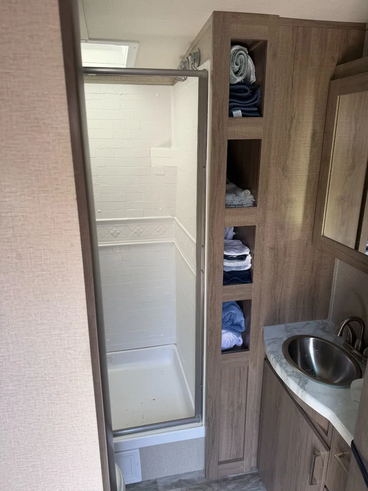 2022 Grand Design Imagine Travel Trailer