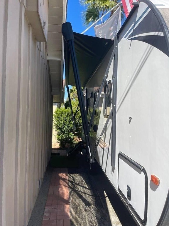 2022 Palomino SolAire Ultra Lite Travel Trailer