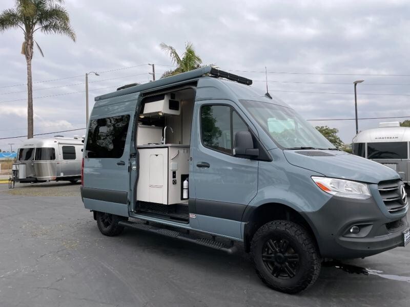 2022 Silver Thor Motor Coach Sanctuary 4X4 --