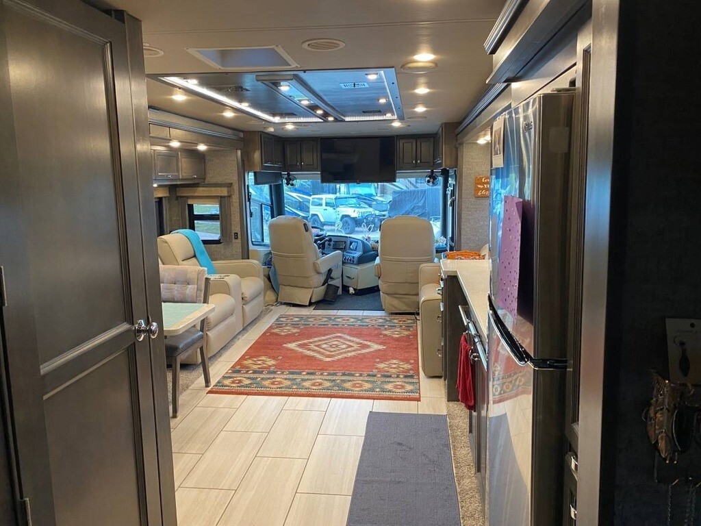 2022 Tiffin Motorhomes Allegro Red 360 Motorized Class A