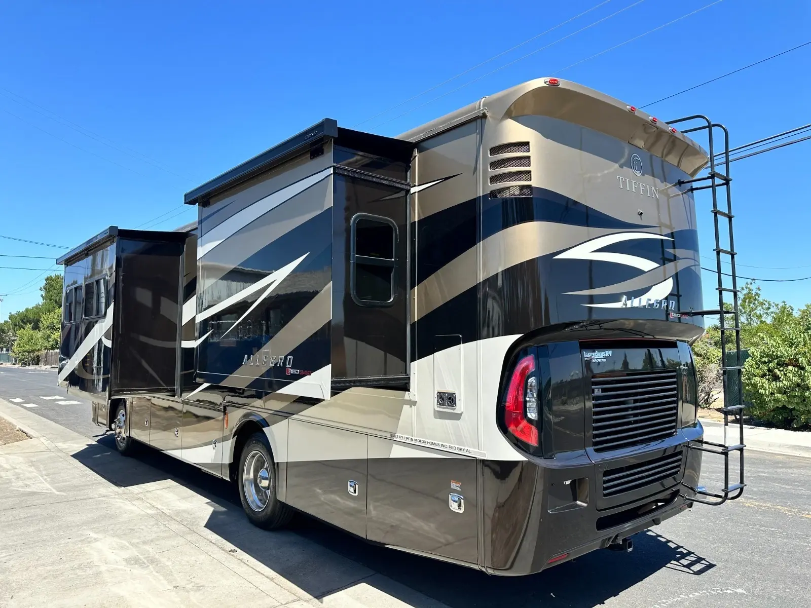 2022 Tiffin Allegro Red 340 33AL