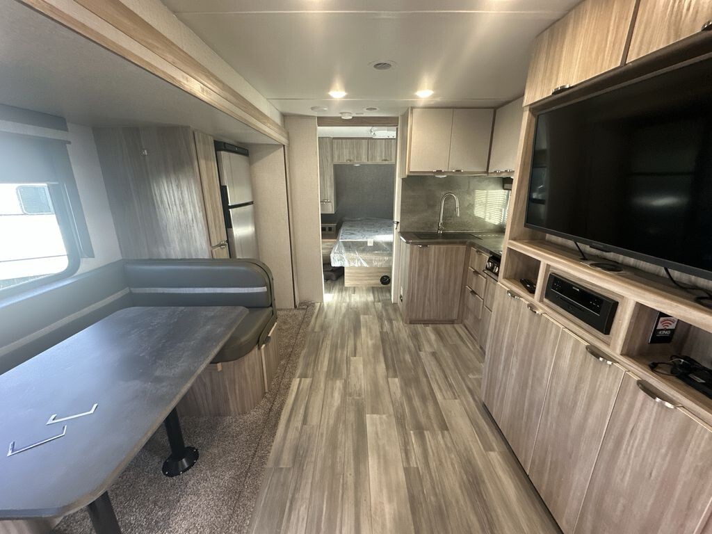 2022 Winnebago Minnie