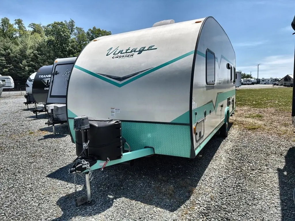 2023 Gulf Stream Vintage Cruiser