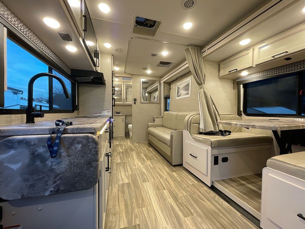 2023 Thor Motor Coach Four Winds Sprinter