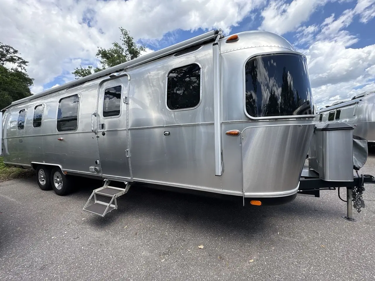 2024 Airstream Classic