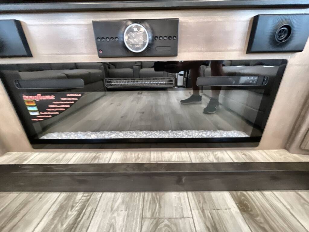 2024 Keystone Montana 3761FL