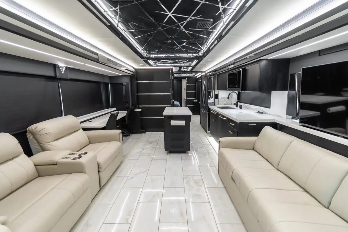 2024 Tiffin Motorhomes Zephyr