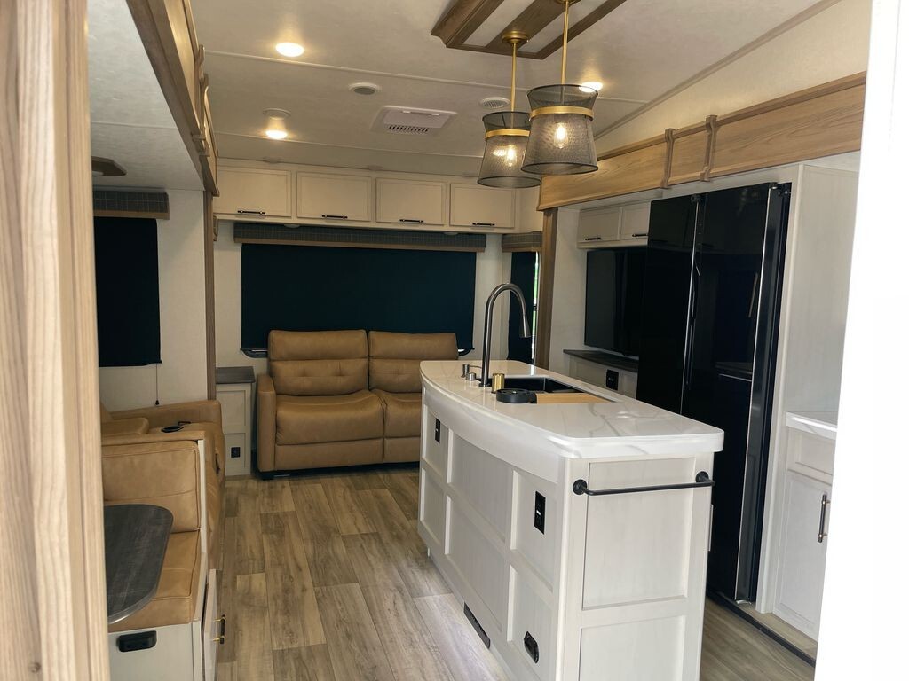 2025 Dutchmen ASTORIA