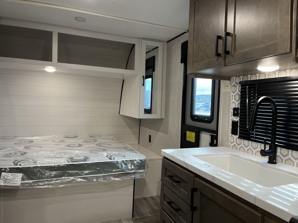 2025 Starcraft Autumn Ridge Single Axle