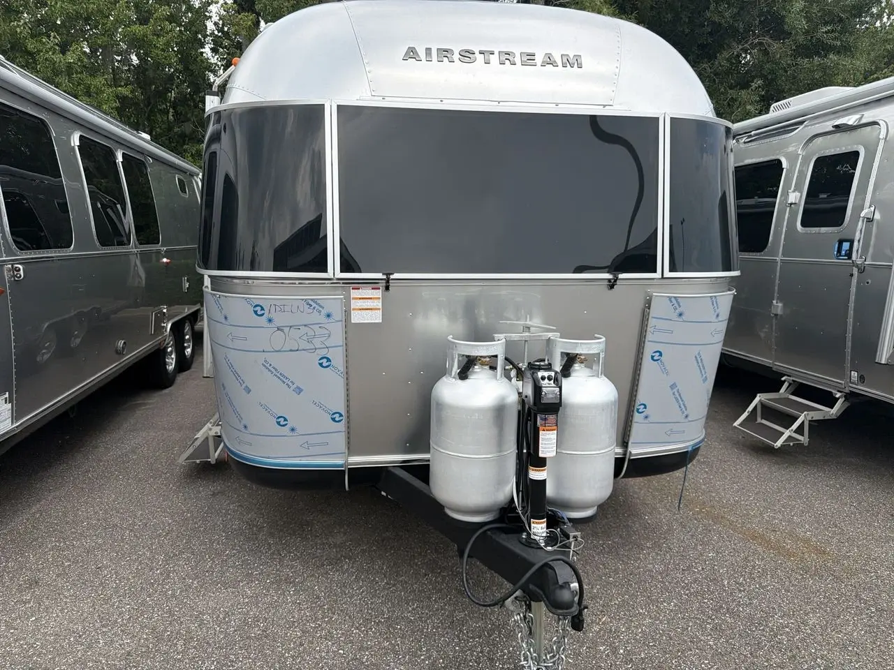 2027 Airstream Classic