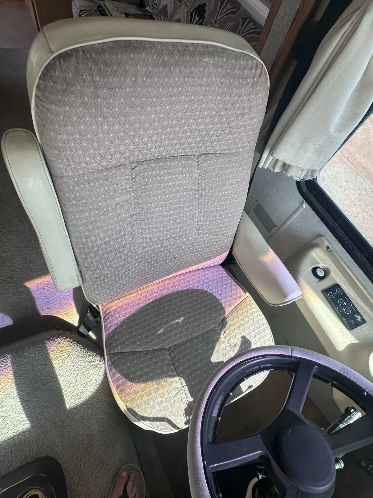 2001 Holiday Rambler Admiral 30 PBD