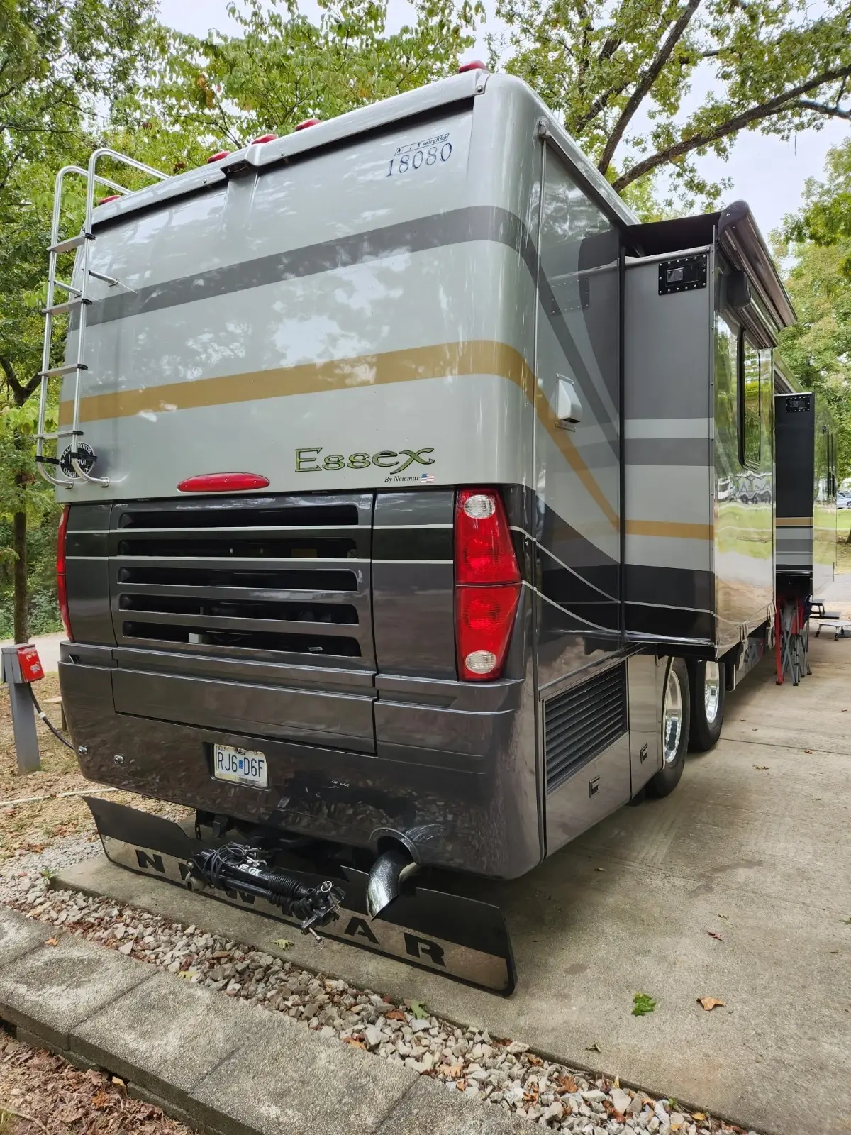 2004 Newmar Essex