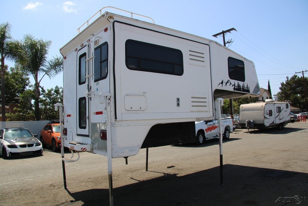 2002 Arctic Truck Camper Pop Up Truck Camper