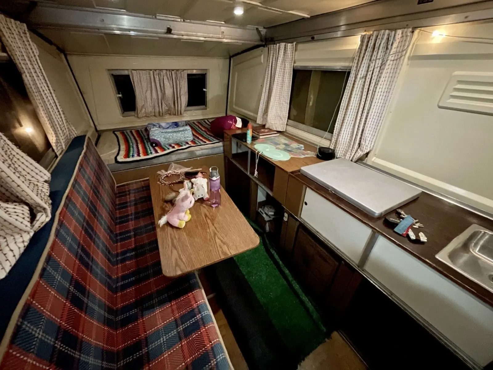 1975 Apache Hard Sided Pop Up