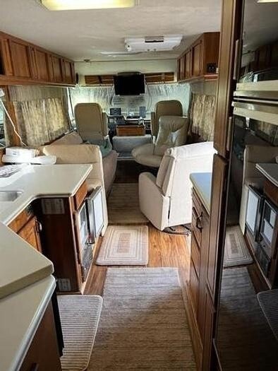 1998 Foretravel Motorcoach Stationary RV Motorized Class A