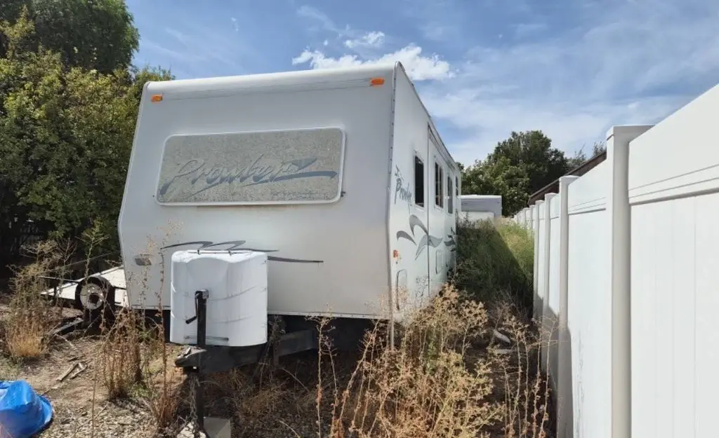 1999 Fleetwood Prowler Travel Trailer