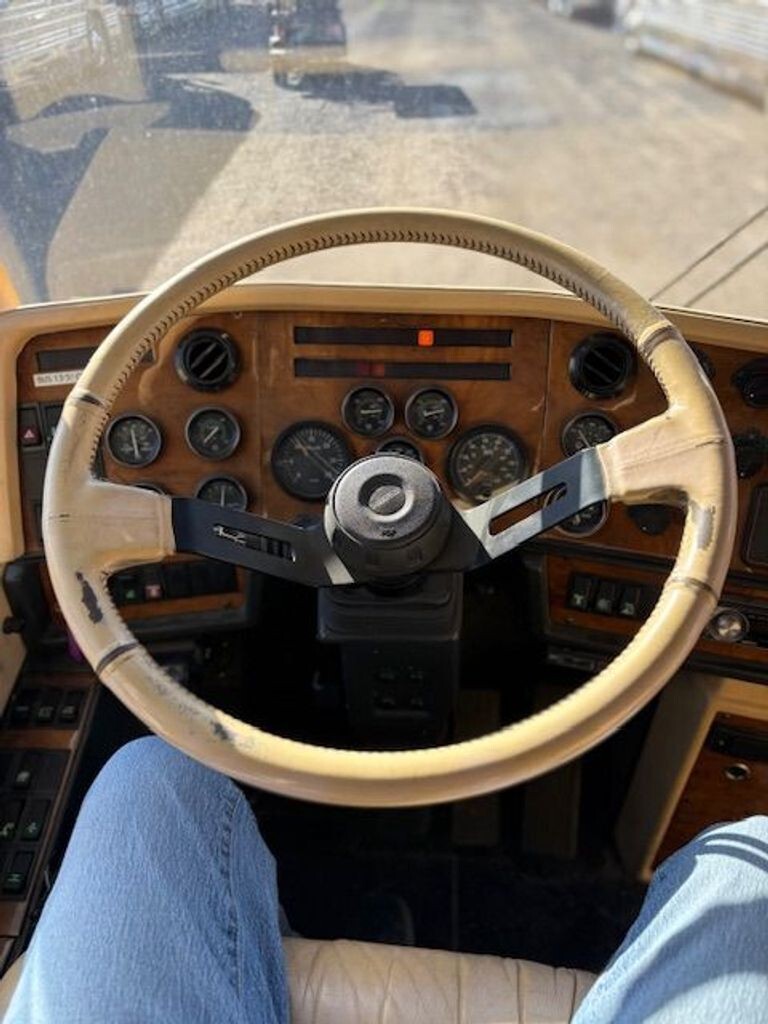 1999 Prevost Vantare Class A Motorhome