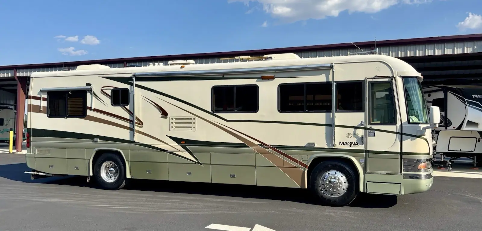 2000 Country Coach Galley sensation