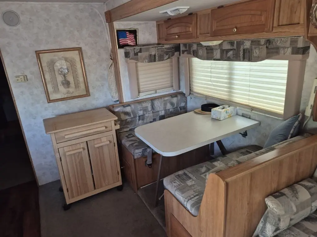 2002 Georgie Boy Landau Class A Motorhome