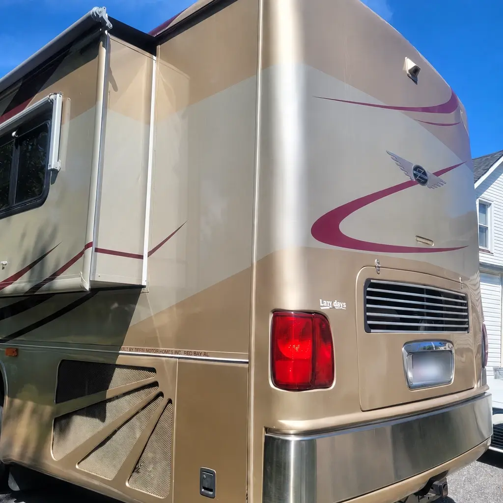 2002 Tiffin Motorhomes Zephyr Class A Motorhome
