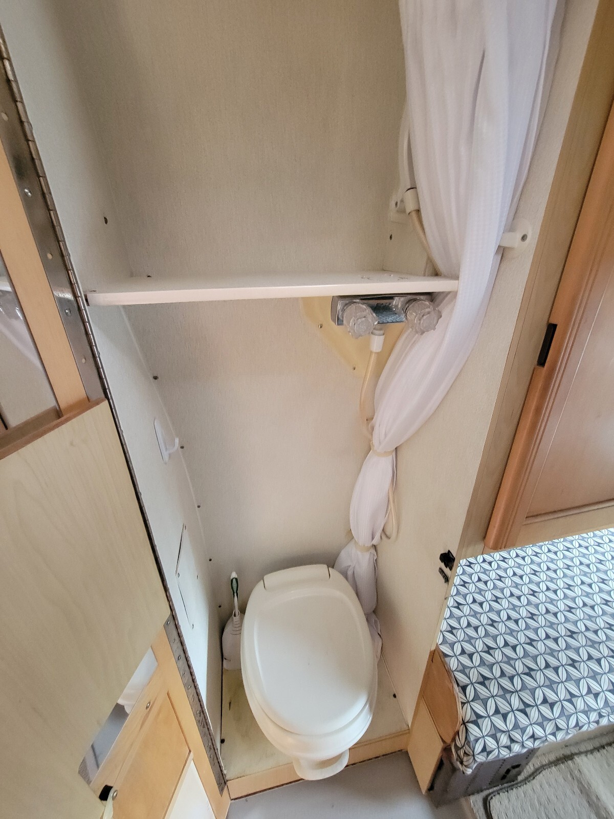 2004 Roadtrek 190 POPULAR CLASS B