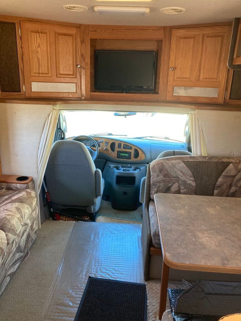 2005 Gulf Stream Conquest B Touring Cruiser Class C Motorhome