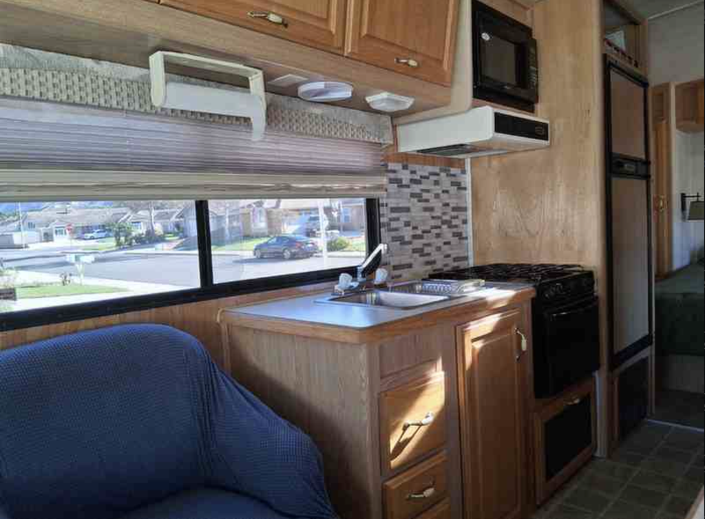 2005 Rexhall American Clipper Class A Motorhome