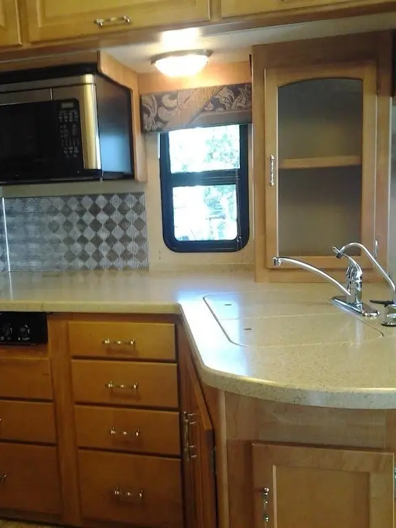 2008 Winnebago Voyage Motorized Class A