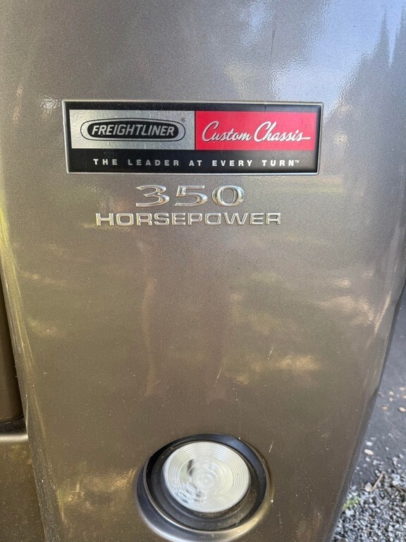 2009 Winnebago Journey Motorized Class A