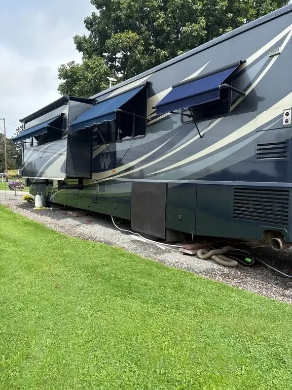 2010 Winnebago Journey Motorized Class A