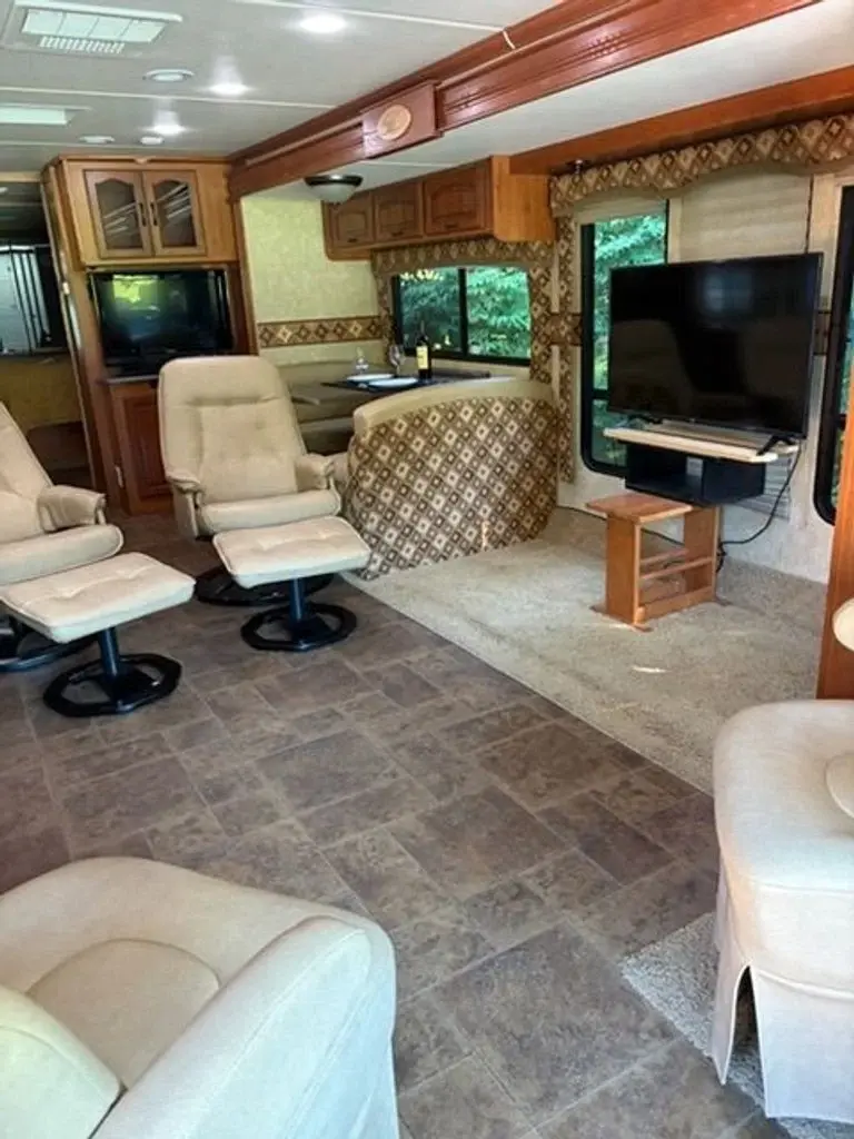 2011 Coachmen Sportscoach Class A Motorhome