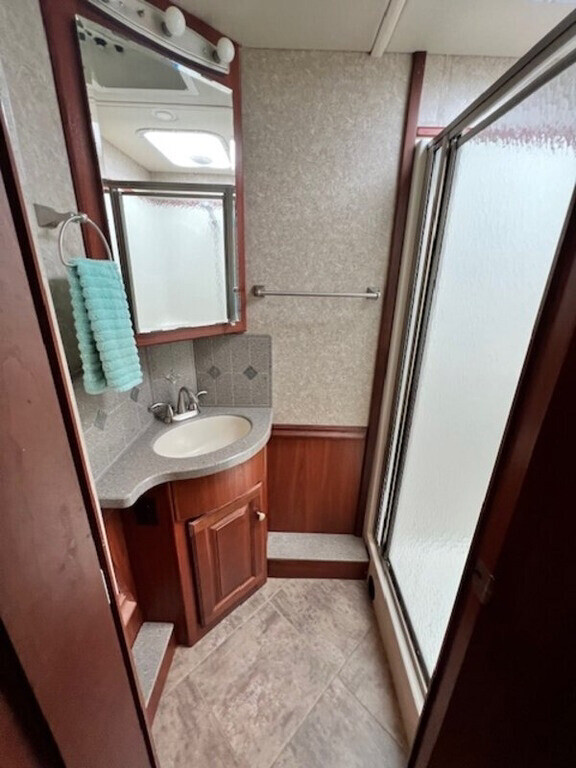 2011 Itasca Meridian Motorized Class A